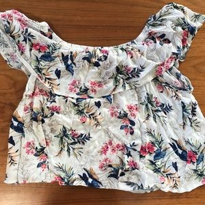 American Eagle Floral Off the shoulder Blouse